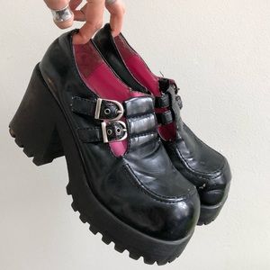platform soda buckle shoes